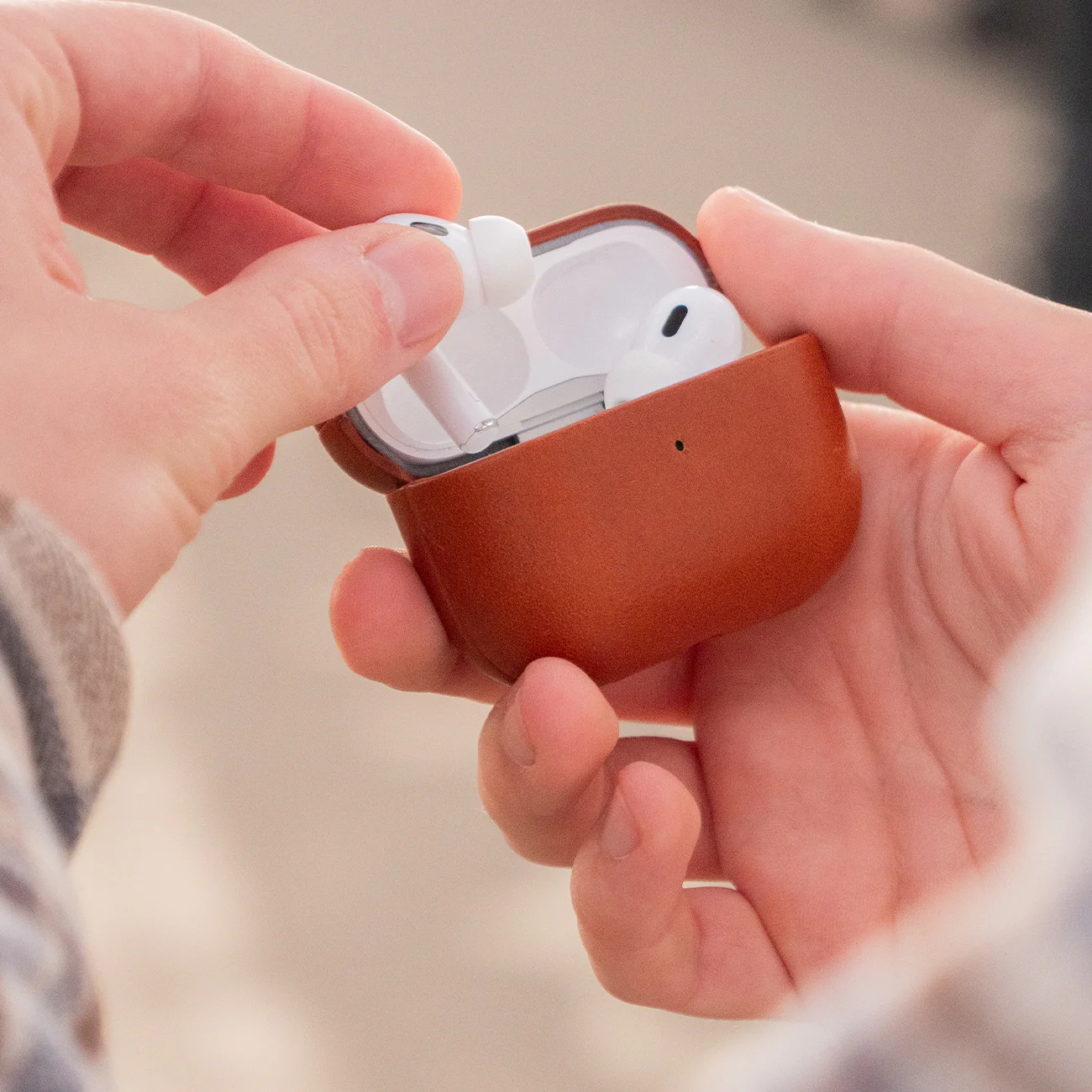Leather AirPods Pro (2nd Generation) Case - Saddle Brown - Image 12