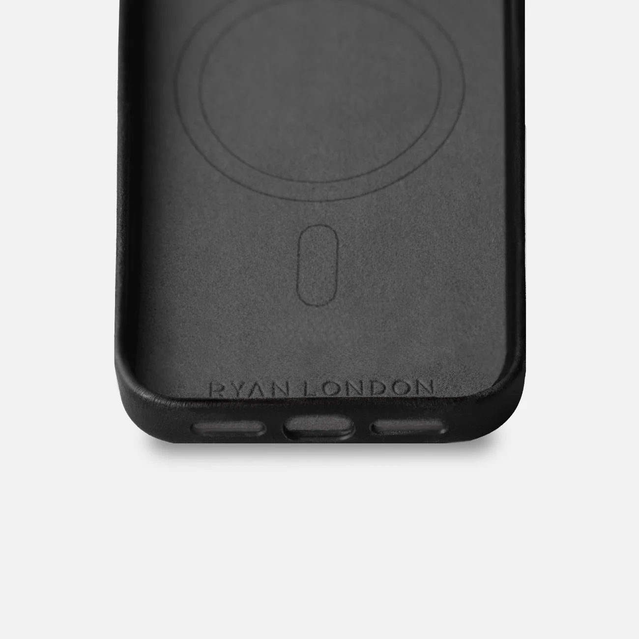Leather iPhone 17 Pro Max Shell Case Metal, MagSafe - Black - Image 6