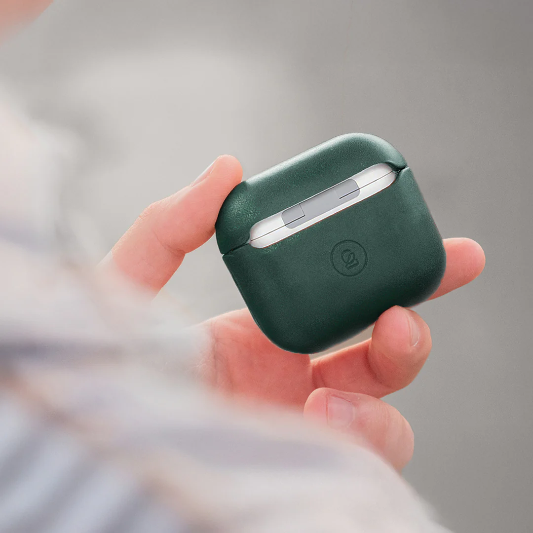 Nappa Leather AirPods (4th Generation) Case - Avocado Green - Image 4