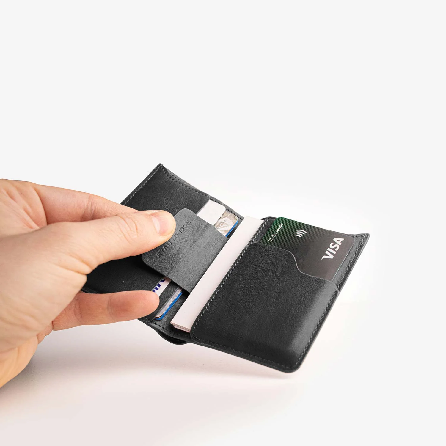 Super Slim Bi-fold wallet - Black - Image 4