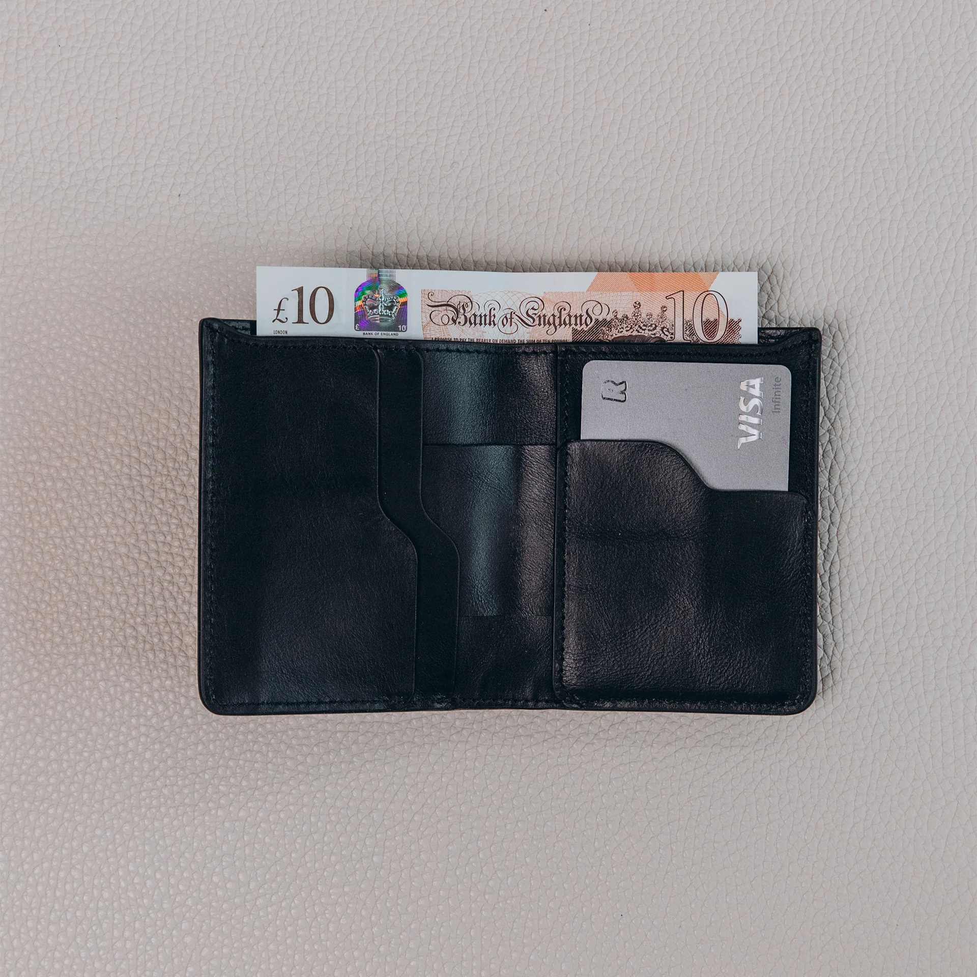Super Slim Bi-fold wallet - Black - Image 6